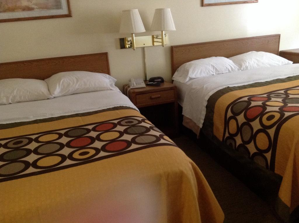 Inez Brookshire Inn חדר תמונה