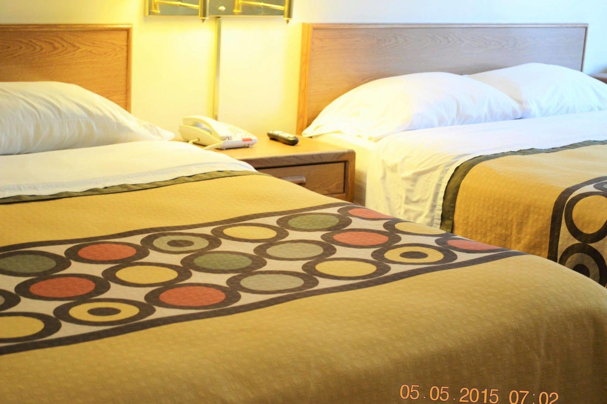 Inez Brookshire Inn מראה חיצוני תמונה